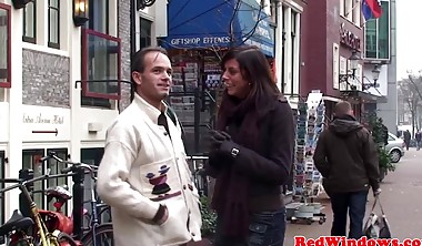 amateur hot beauty gets poked her bald pussy